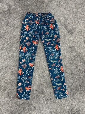 Old Navy Navy Floral Jeggings with Coral and Cream Flowers